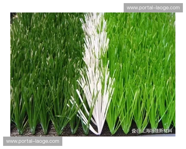 草皮混合结构采用90%天然草配比 合成纤维加固提升耐用性与稳定性